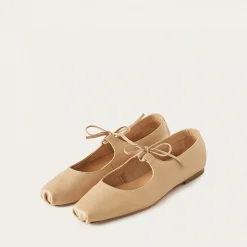 Balagan Baleriny|Batsheva Baleriny, Biszkoptowy