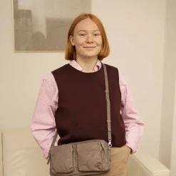 Balagan Listonoszki|Kli Torebka, Dymny
