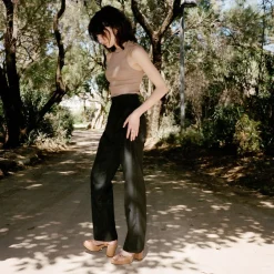 Balagan Sandaly|Vivienne Sandaly, Naturalny