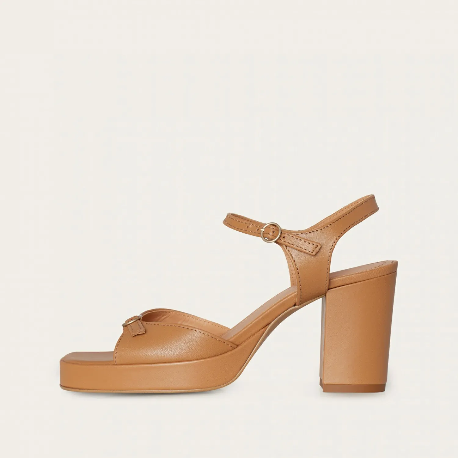 Balagan Sandaly|Vivienne Sandaly, Naturalny